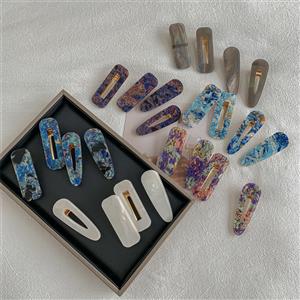 Girl's Broken Hair Clip